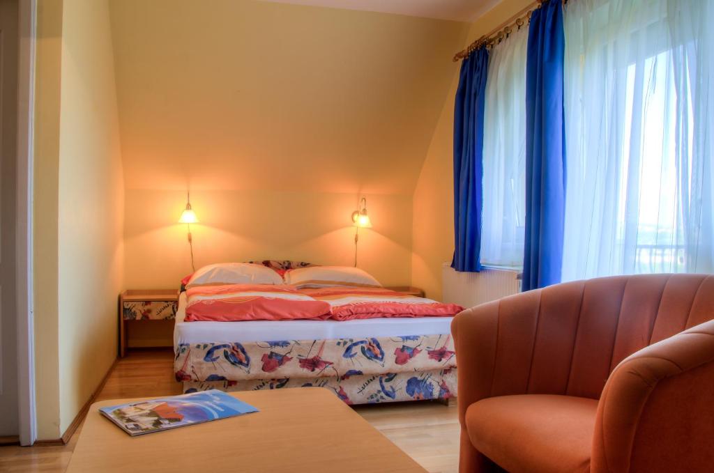 Апартаменты (Апартаменты с террасой или балконом (для 2 взрослых)), Flora Villa Apartments with terrace
