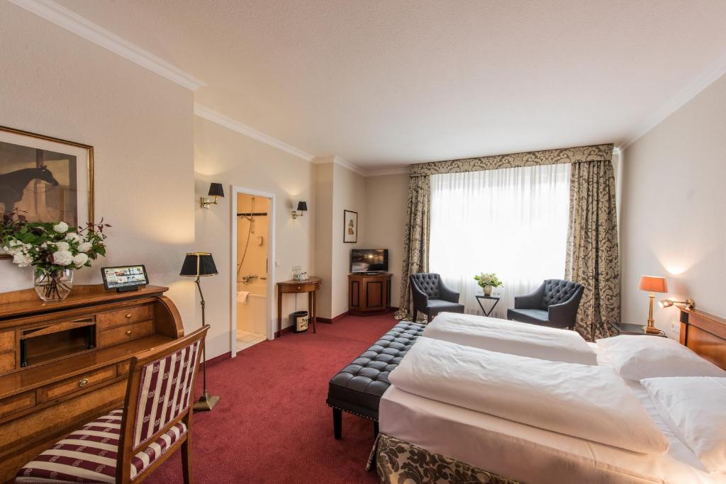Hotel Kaiserhof Eisenach photo 4