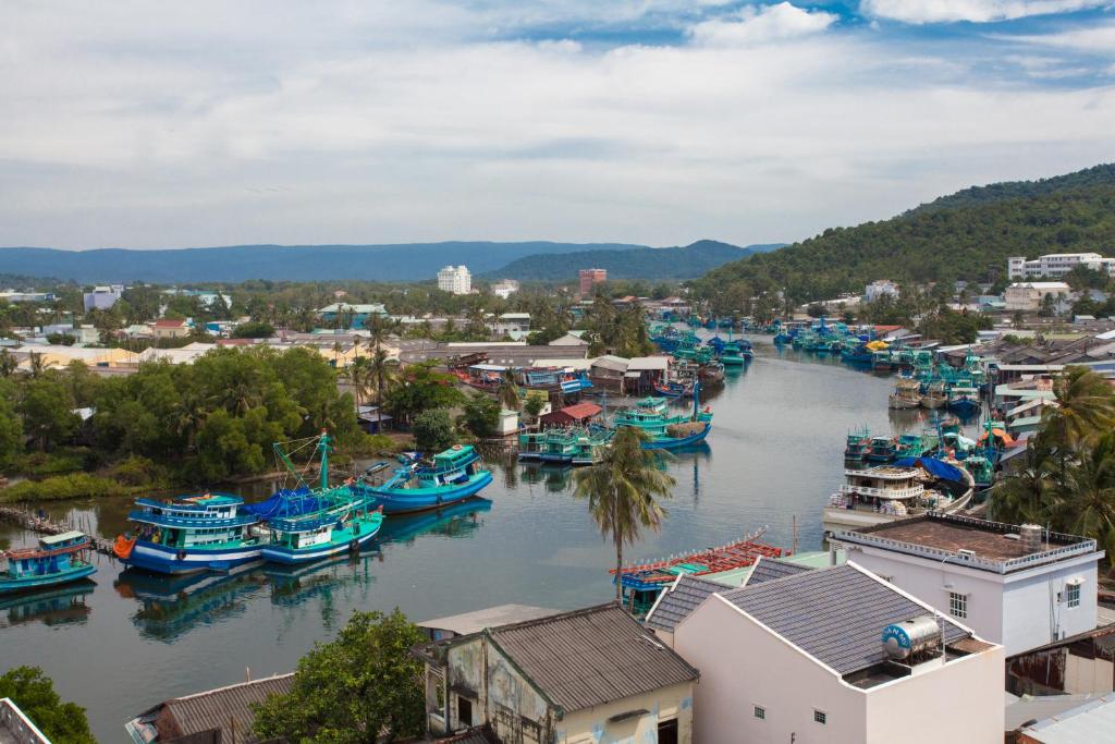 Blue Sky Phu Quoc Hotel