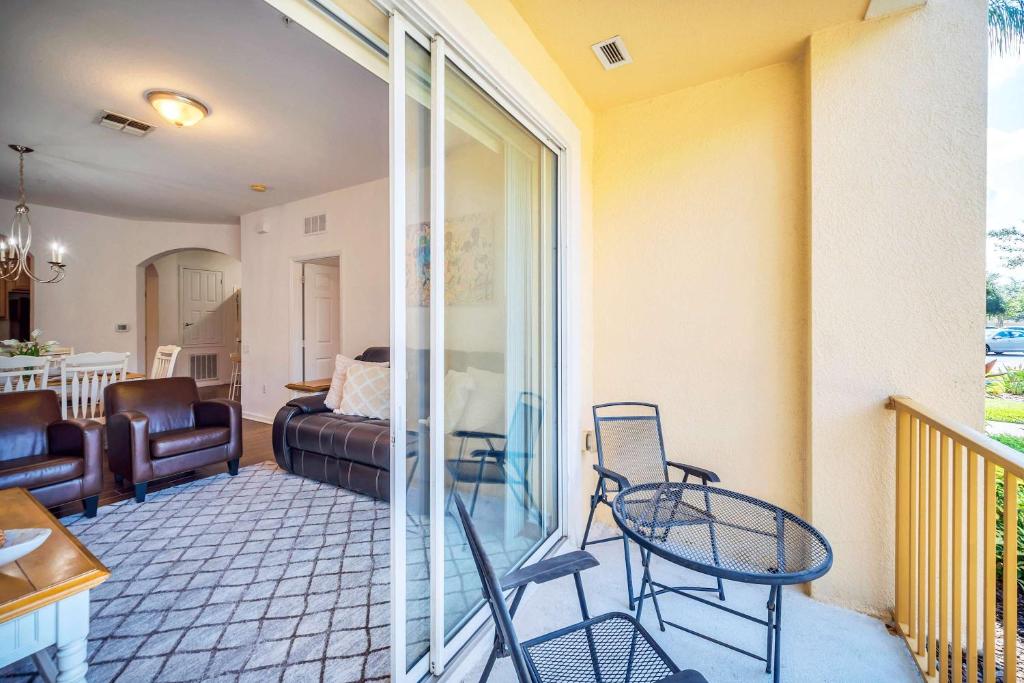 Cozy 3BR Apartment - Vista Cay Resort near Disney! - Tap to explore photos