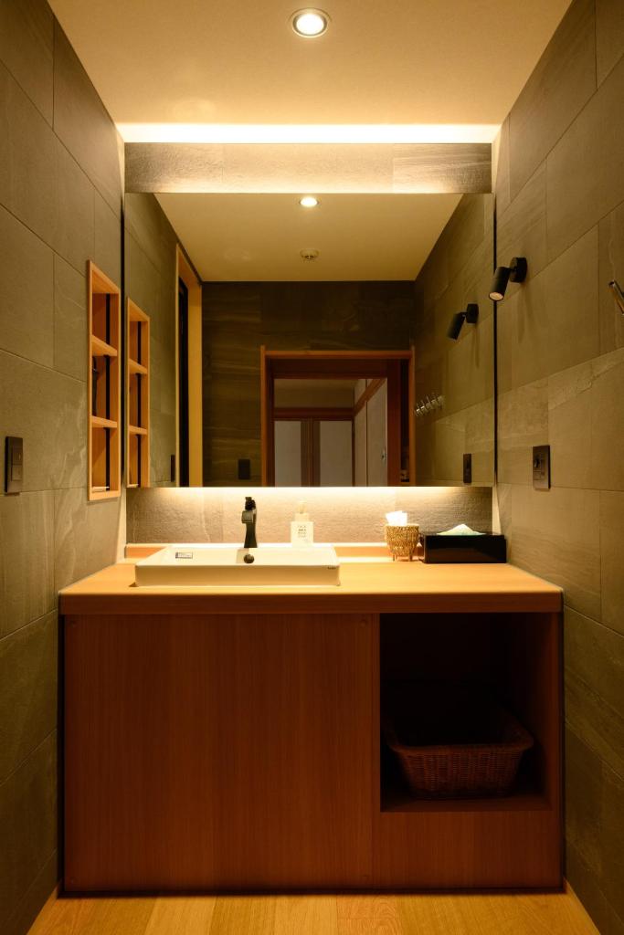 Ryokan Suminoyu - Tap to explore photos
