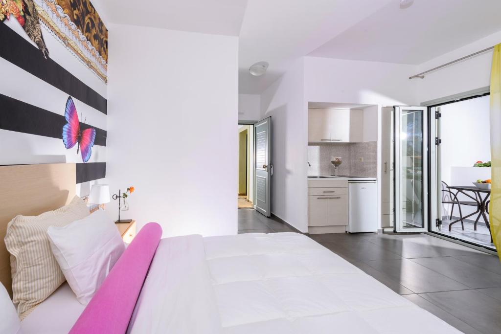 Angela Studios Apartments photo 3