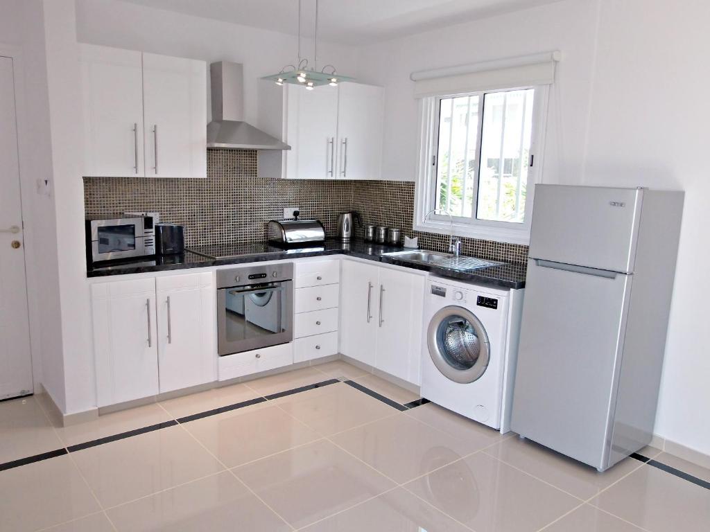 Coral Bay Apartment - Prime Tourist Location photo 3