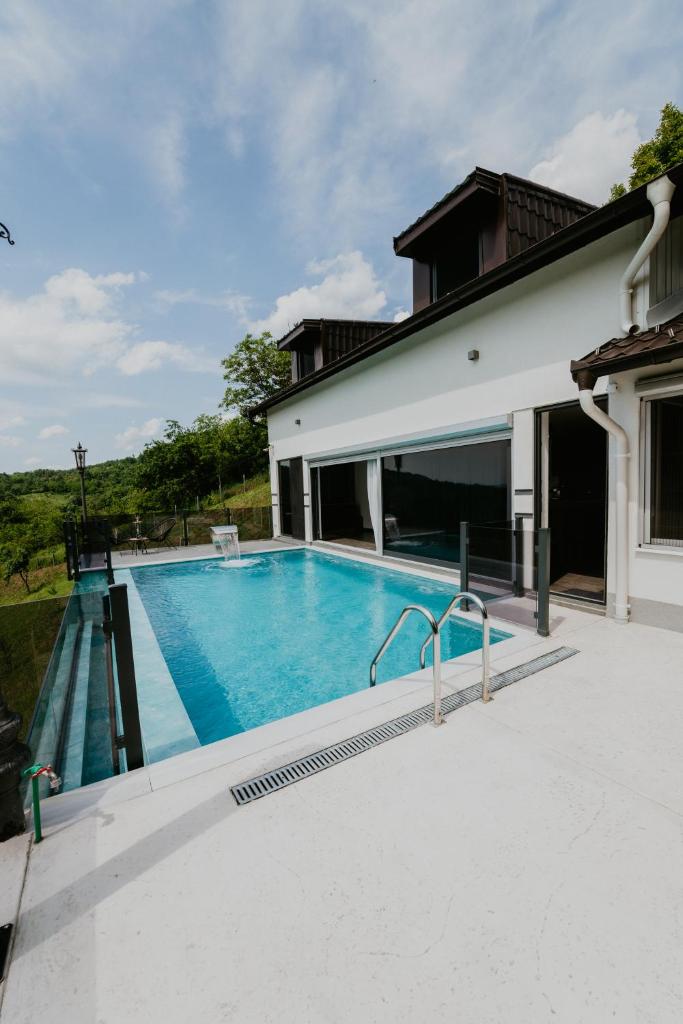 Villa Luxury A&A