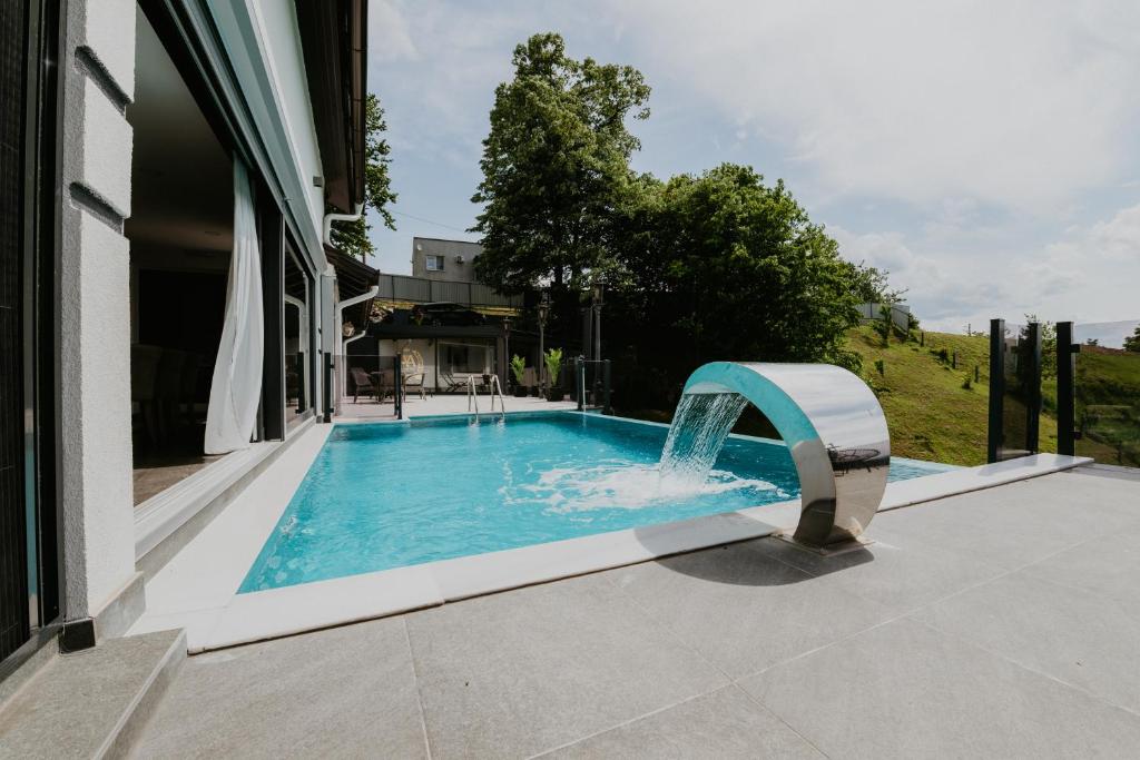 Villa Luxury A&A photo 2
