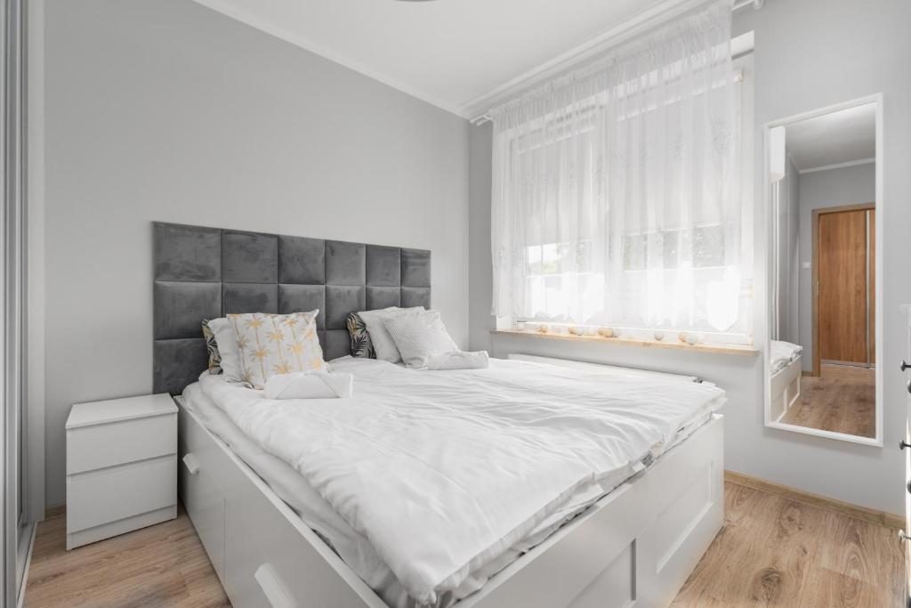 Al Krakowska 291A by Homeprime Room Type - Two-Bedroom Apartment with Balcony