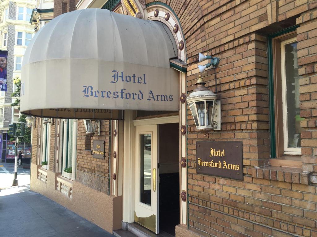 Beresford Arms Hotel image