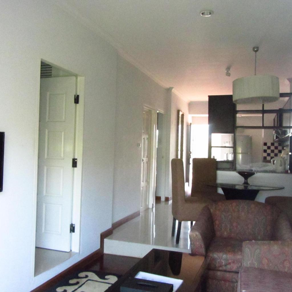 Апартаменты (Апартаменты с 2 спальнями), Orchid Kathu Heights Service Apartments