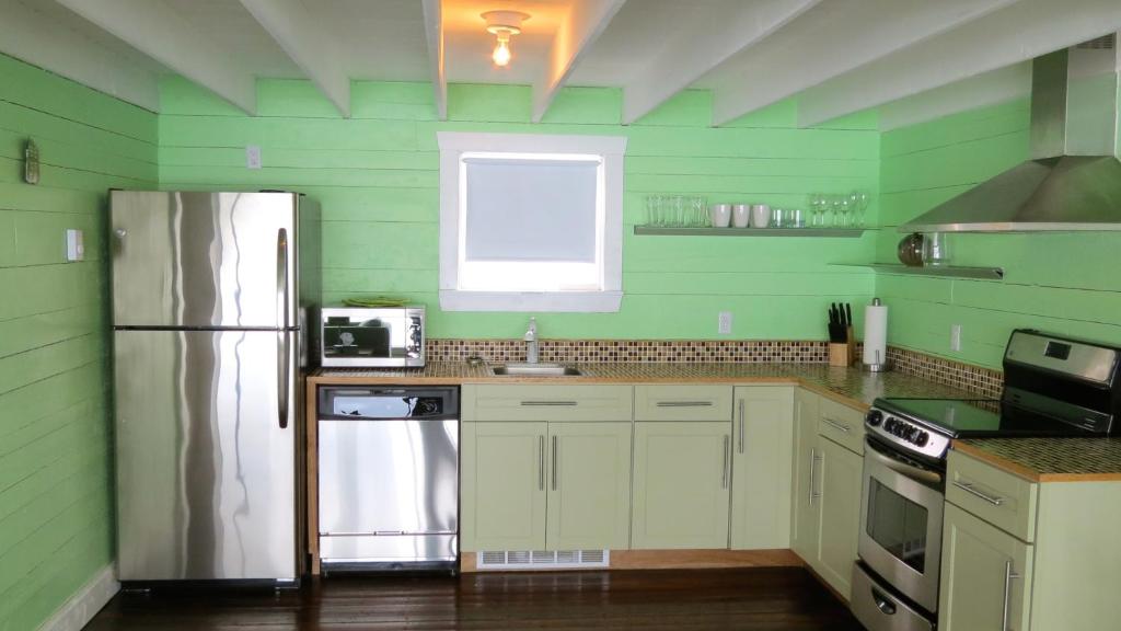 The Old Salt Box Co. - Grandma Lilly's photo 2