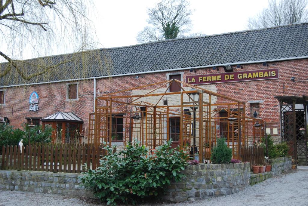 Hotel Restaurant La Ferme de Grambais photo 1