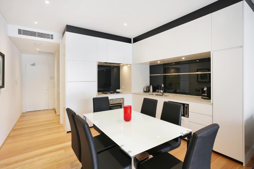 New York on Riley - Split-Level Executive 2BR Darlinghurst Apartment with a New York Feel photo 2