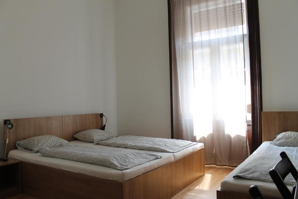 Трехместный (Трехместный номер), Omega Guesthouse Budapest