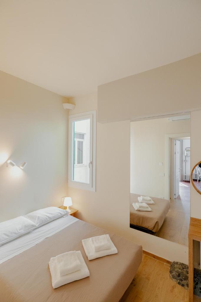 Duomo - Camere matrimoniali con bagno privato Room Type - Standard Double Room