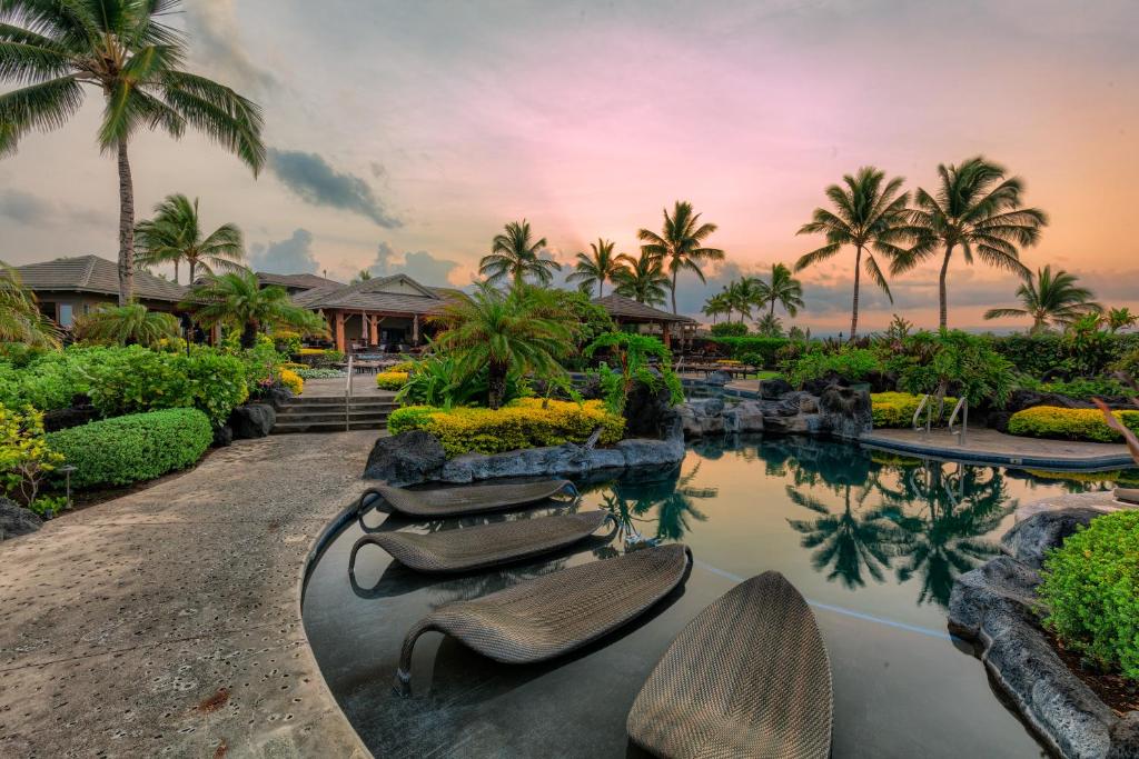 Castle Hali'i Kai at Waikoloa image