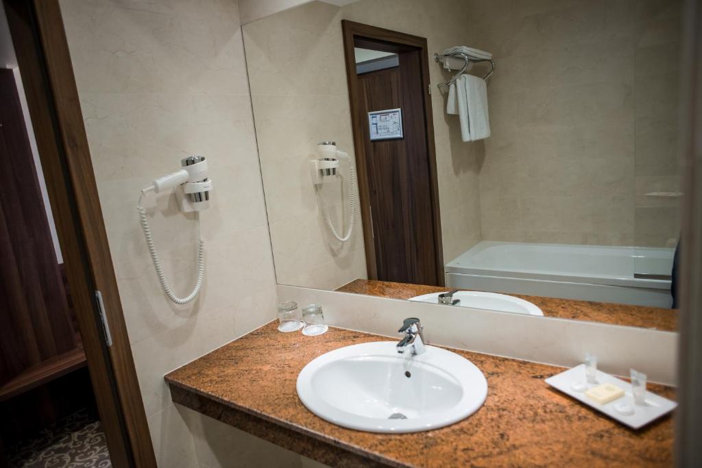 Двухместный (Двухместный номер Делюкс с 1 кроватью - Для некурящих), Hotel Arnia