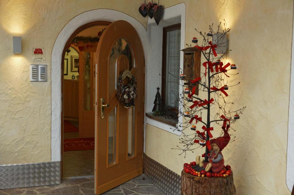 Alpin Apartments Colfosco photo 4