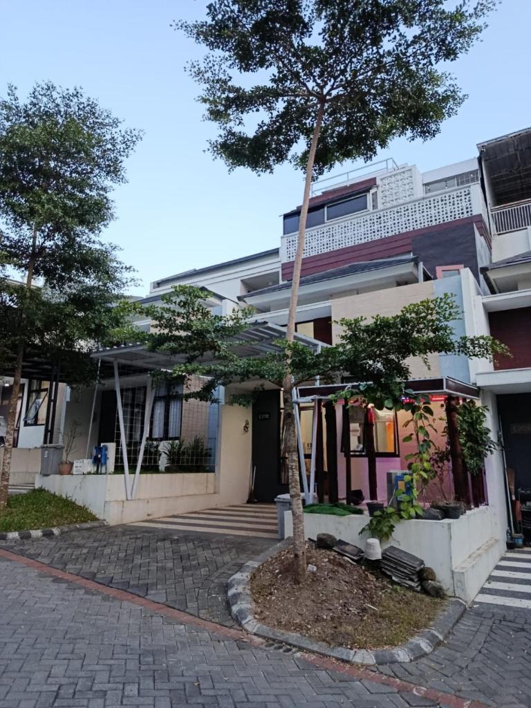 Penginapan, homestay Gor Ken Arok kota malang jawa timur bisa 5-10 orang photo 1
