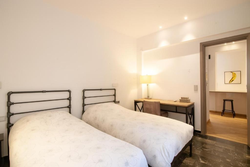 Serenity & Luxury - Elegant 2BR in Kifisia's Center - Tap to explore photos
