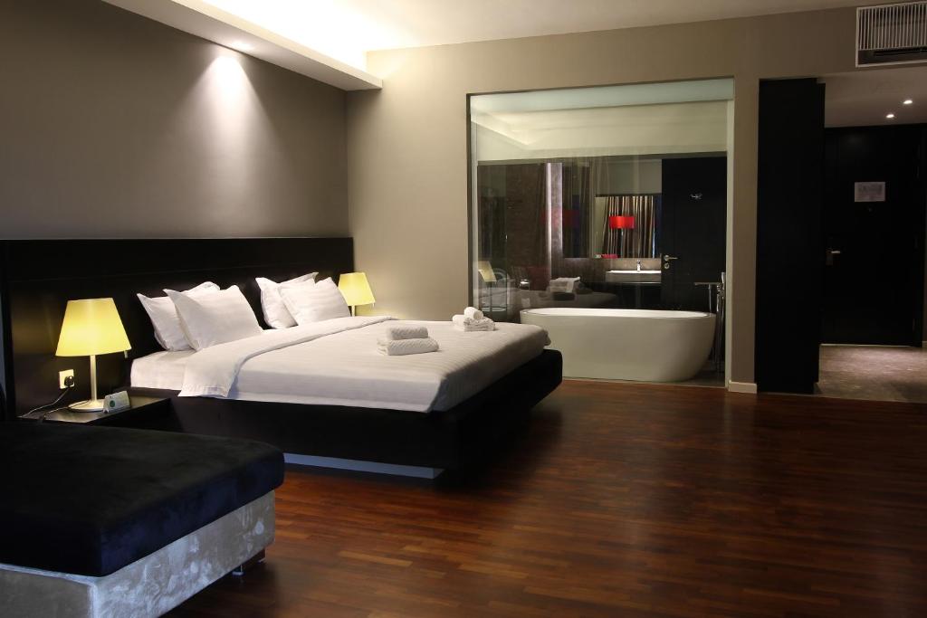 The Shore Hotel & Residences - Tap to explore photos