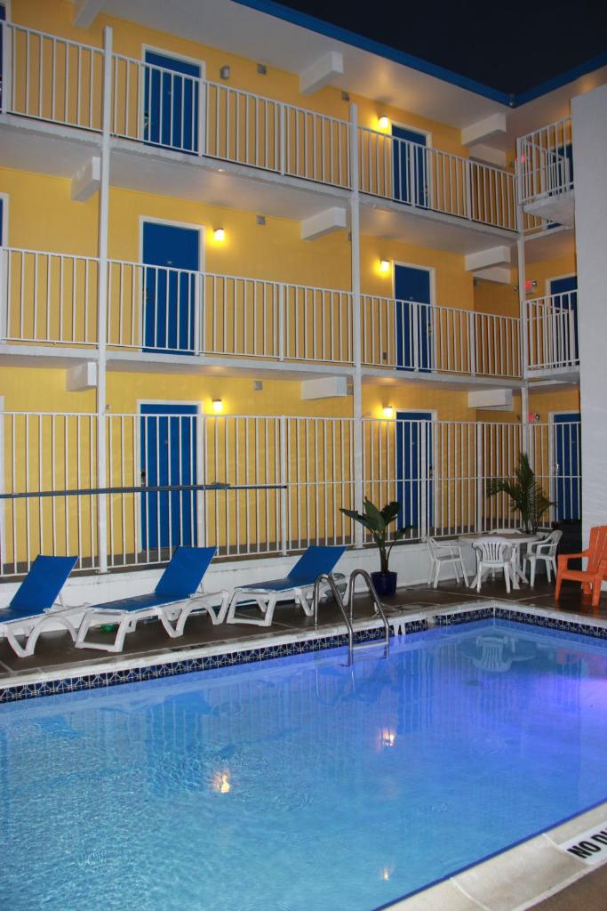 Seaside Inn & Suites photo 1