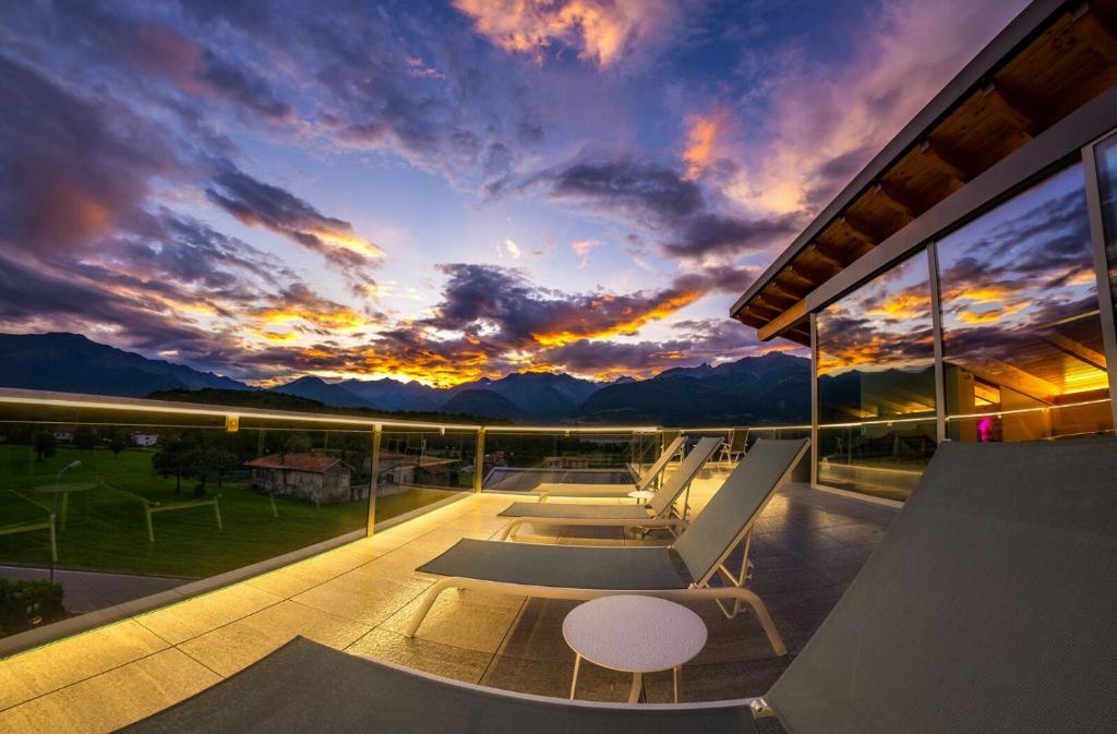 Rainbow Holiday Apartments Lake Como photo 4