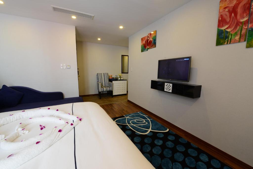 Hanoi Emerald Waters Hotel & Spa