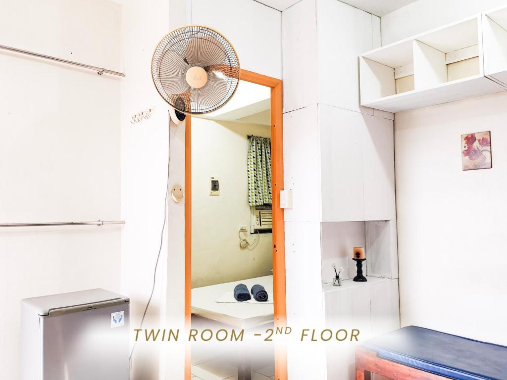 Cenco Suites Residences - Transient in Tanza Cavite Room Type - Deluxe Double or Twin Room