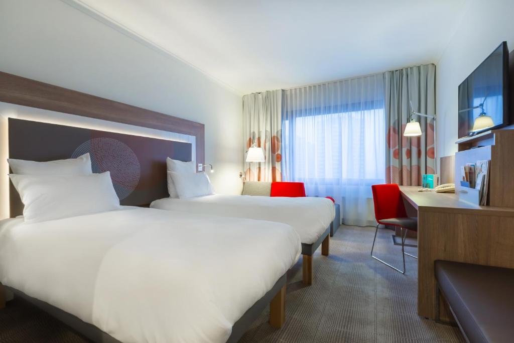 Двухместный (Представительский номер с 2 отдельными кроватями), Novotel Katowice Centrum