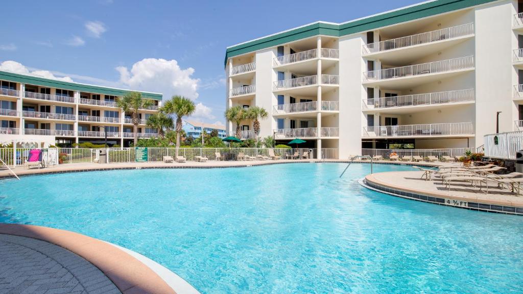 Stunning 2 BR/2 BA Third Floor Unit Directly On Santa Rosa Beach! Sleeps 6! - Tap to explore photos