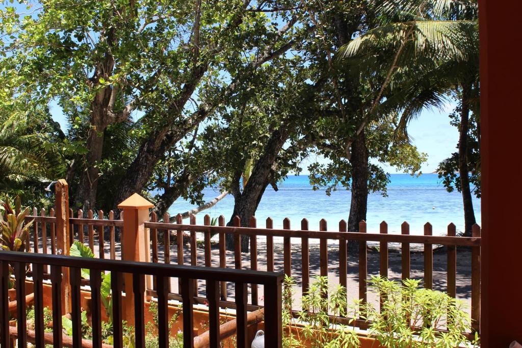 Green Blue Beach House photo 2