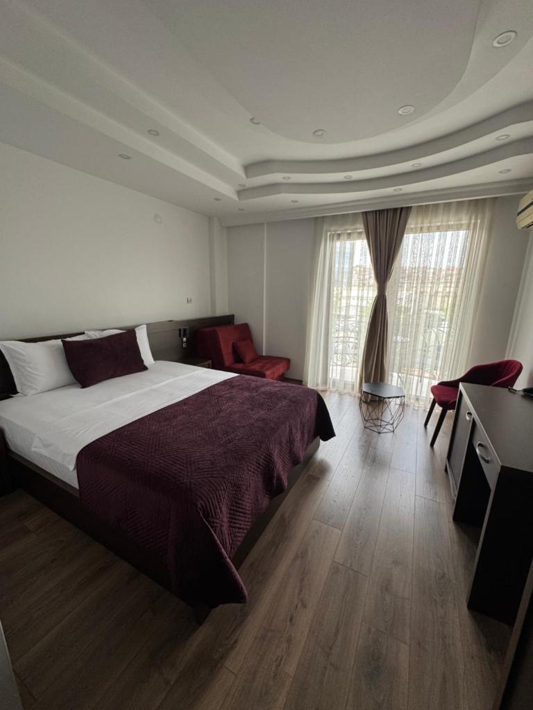 Hotel Real