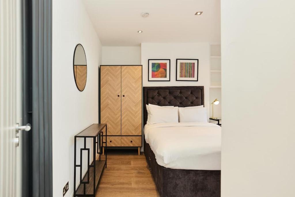The Bermondsey Place - Cozy 2bdr Flat - Tap to explore photos