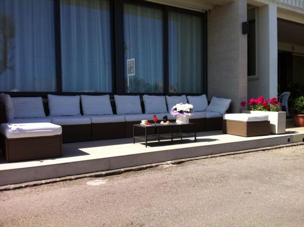 Hotel Aurora photo 2