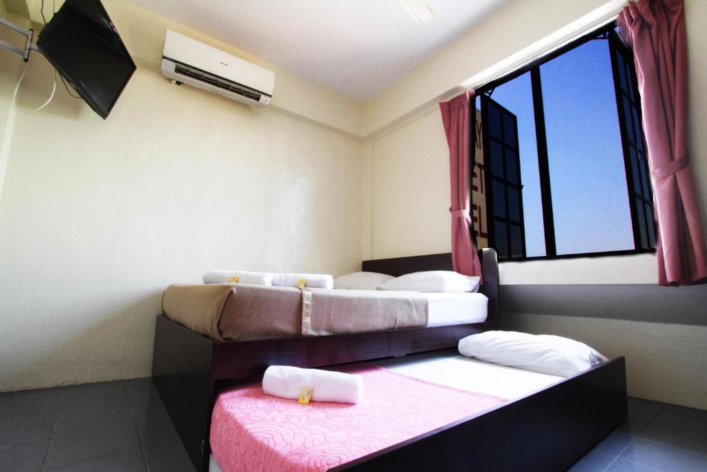 Трехместный (Стандартный трехместный номер), Broadway Budget Hotel