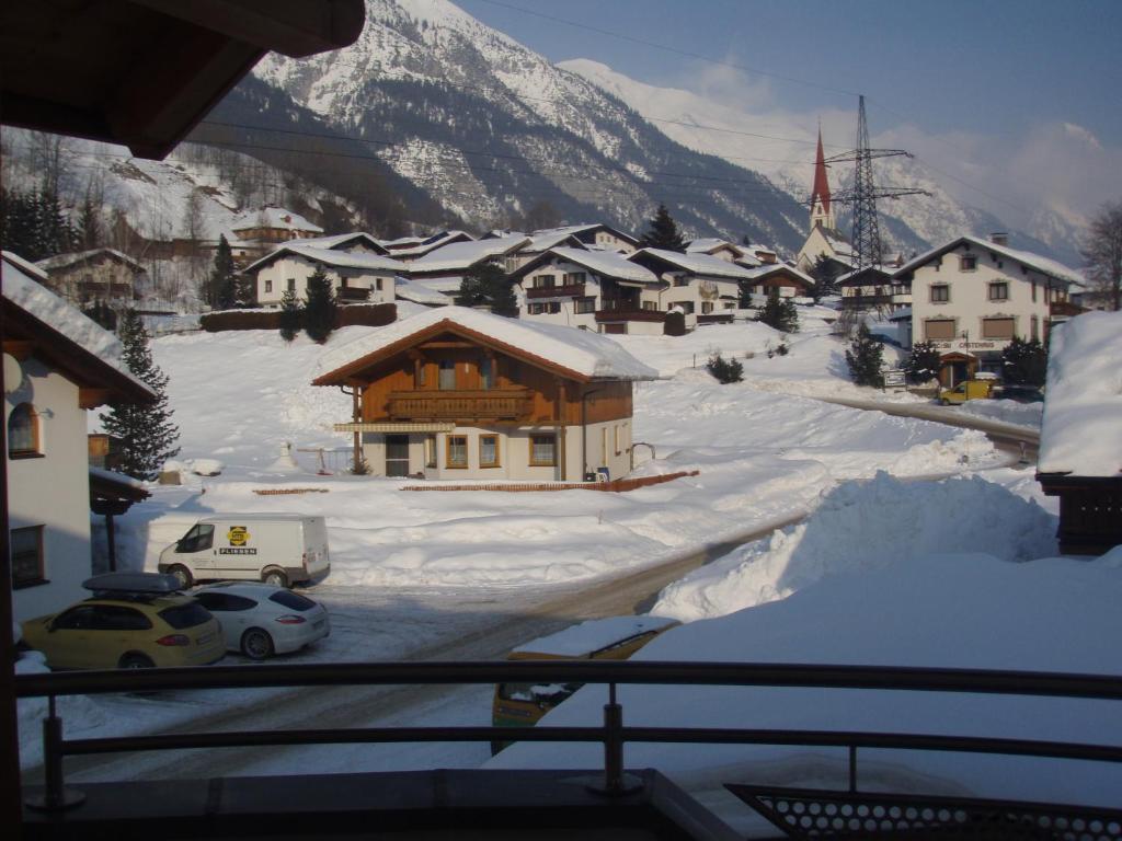 Apart Schultes photo 2