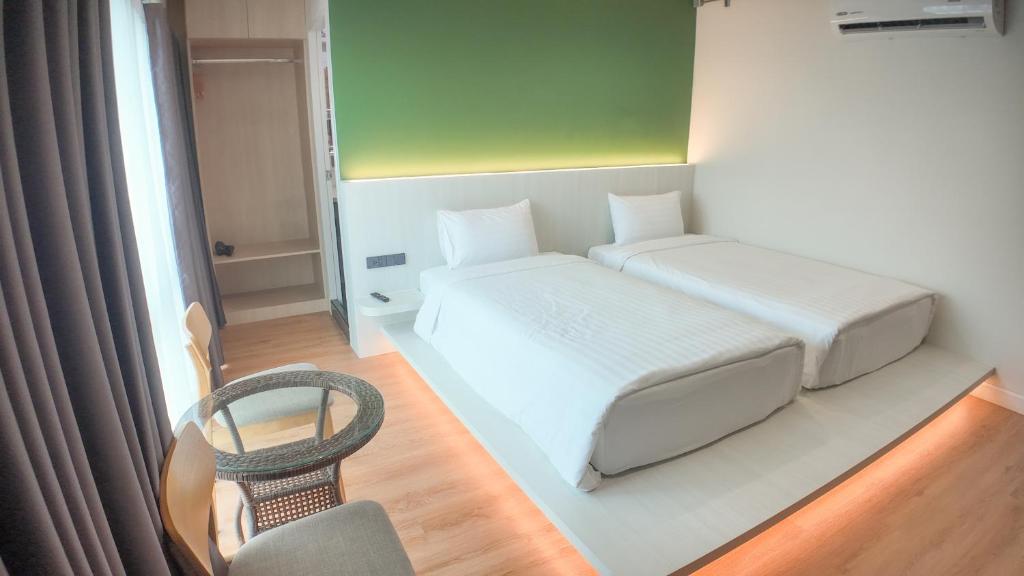 V1 boutique hotel Room Type - Superior Twin Room