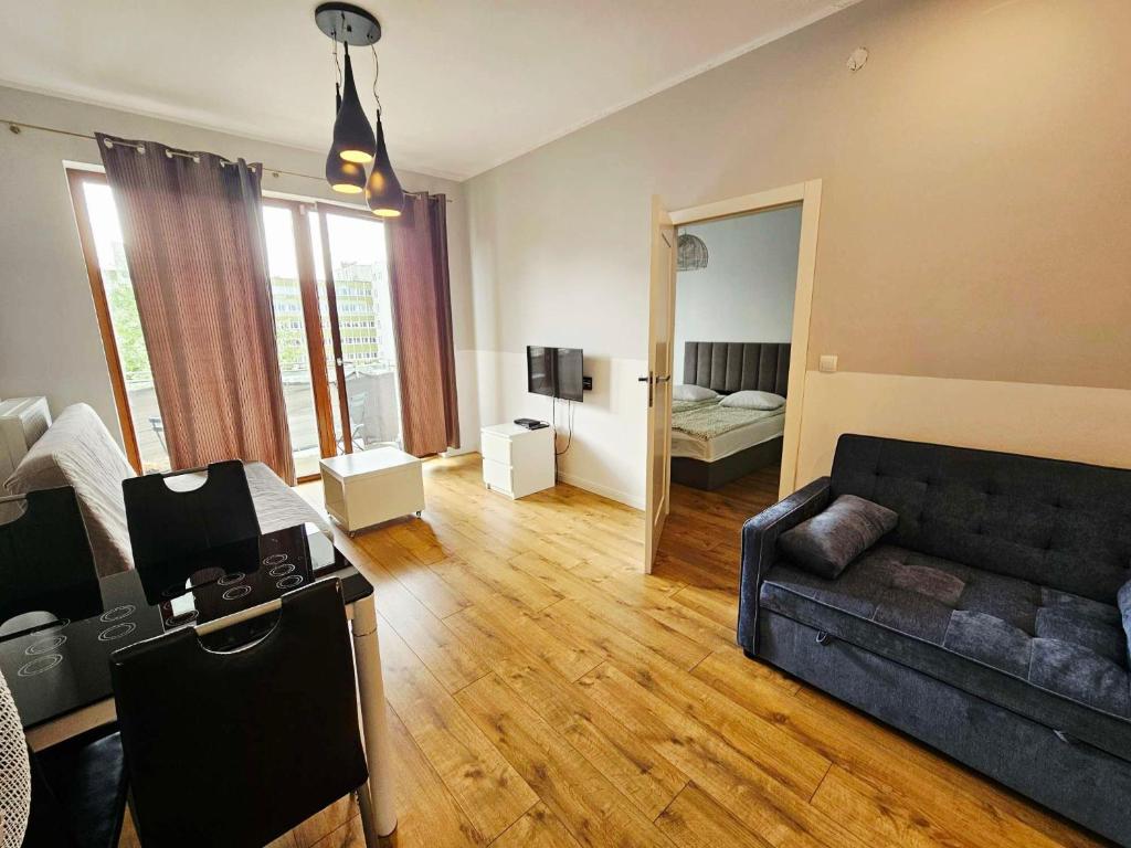 FIRST -- Green Zoliborz Apartment 4