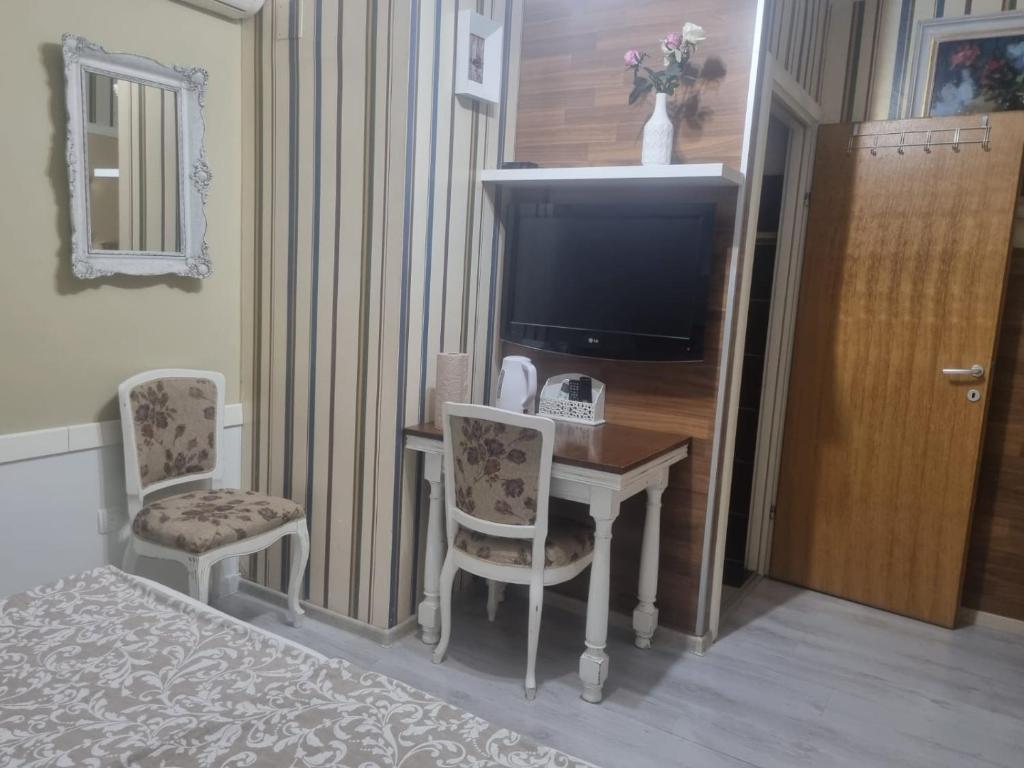Villa Lucia Apartments & Rooms - Tap to explore photos