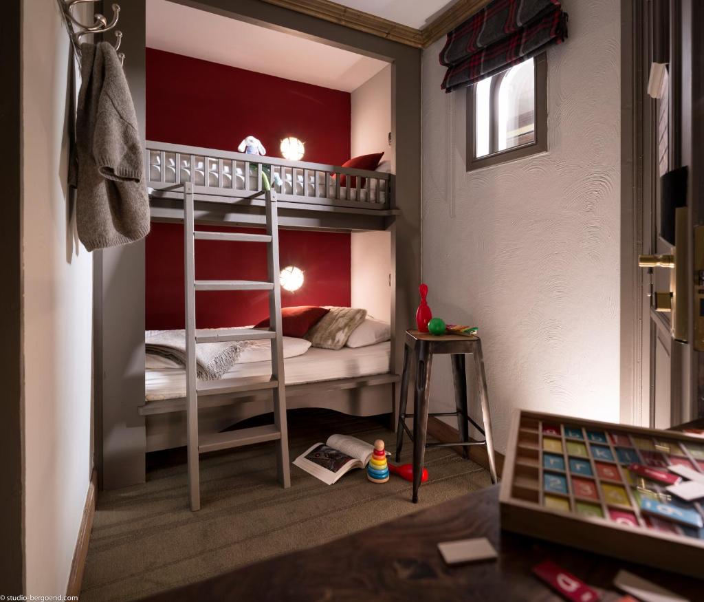 Четырехместный (Семейный номер (для 2 взрослых и 2 детей)), Hotel Village Montana