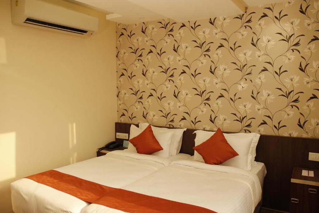 Двухместный (Представительский двухместный номер с 1 кроватью), Regenta Inn Larica
