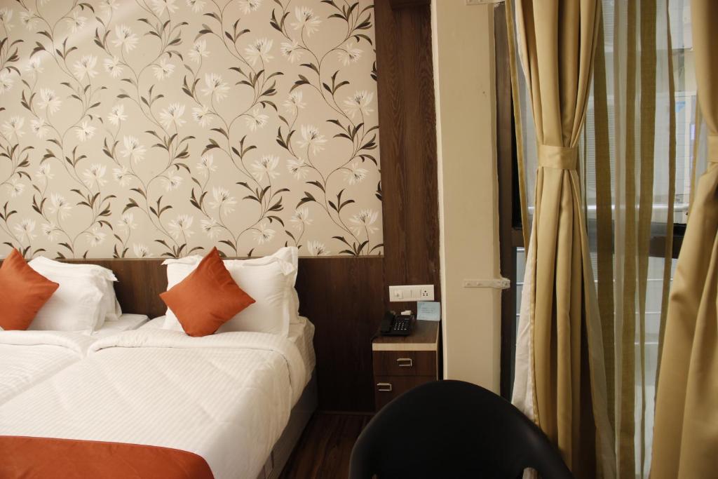 Двухместный (Представительский двухместный номер с 1 кроватью), Regenta Inn Larica