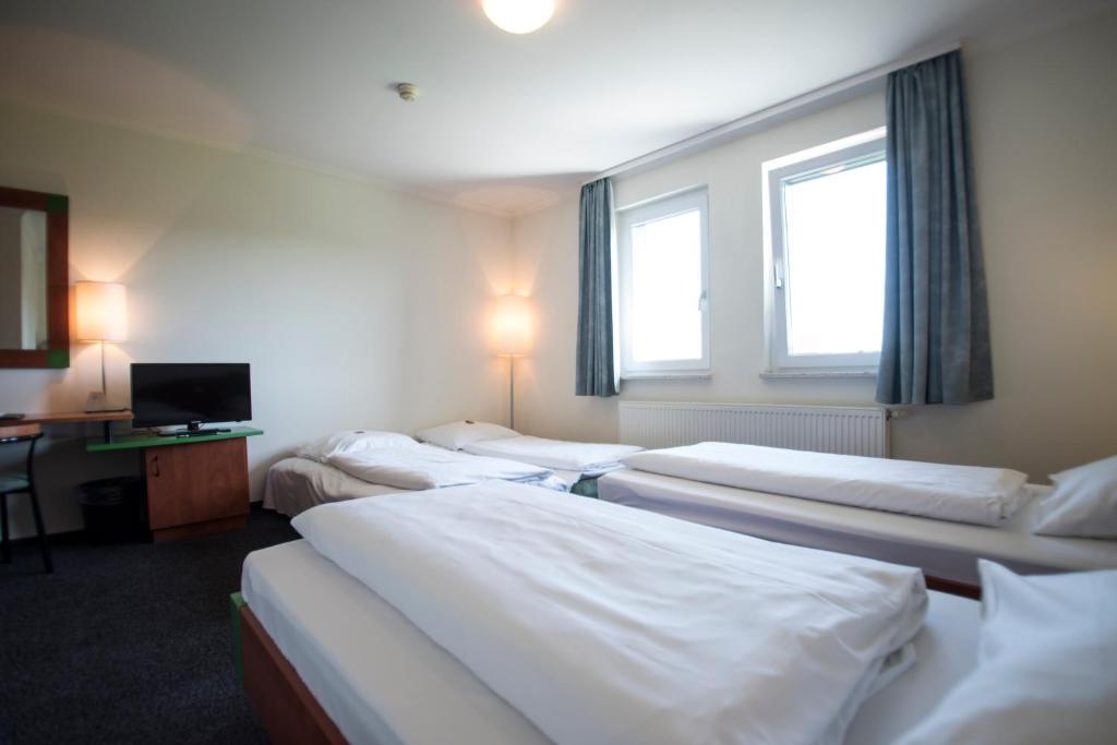 Четырехместный (Четырехместный номер), EuroHotel Günzburg