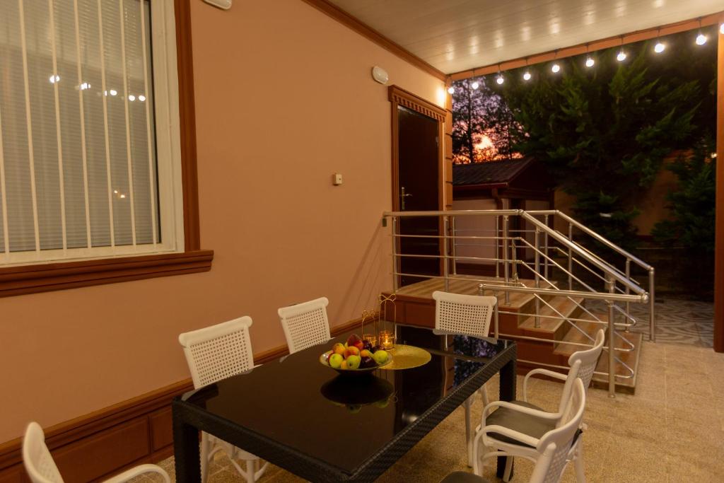Caspian Colorful Villas-Pink House photo 4