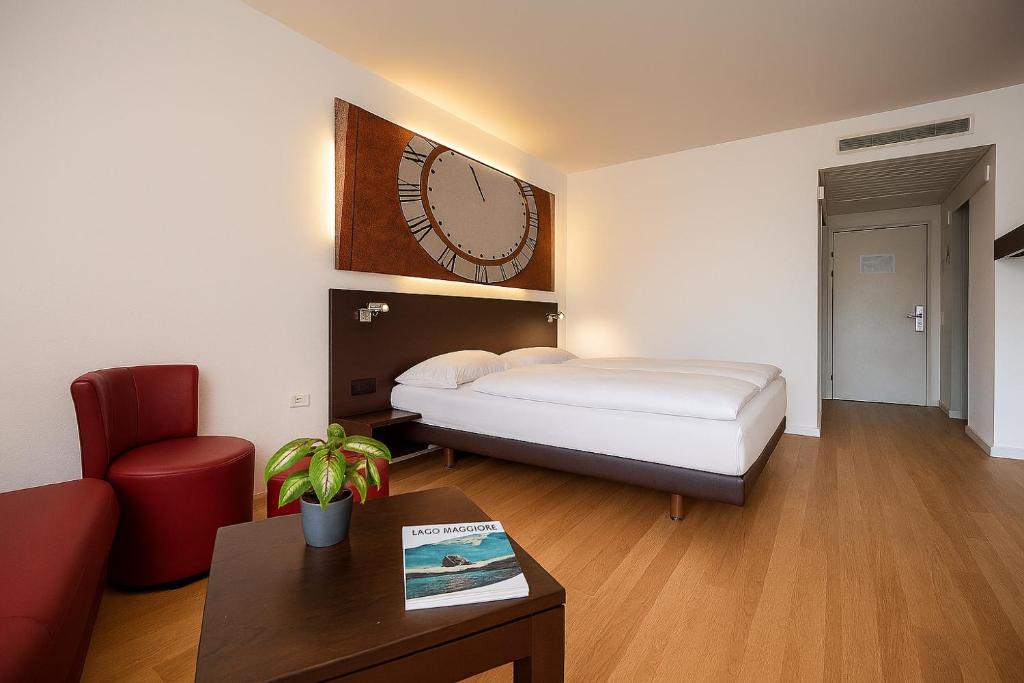 Hotel la Meridiana, Lake & SPA - Tap to explore photos