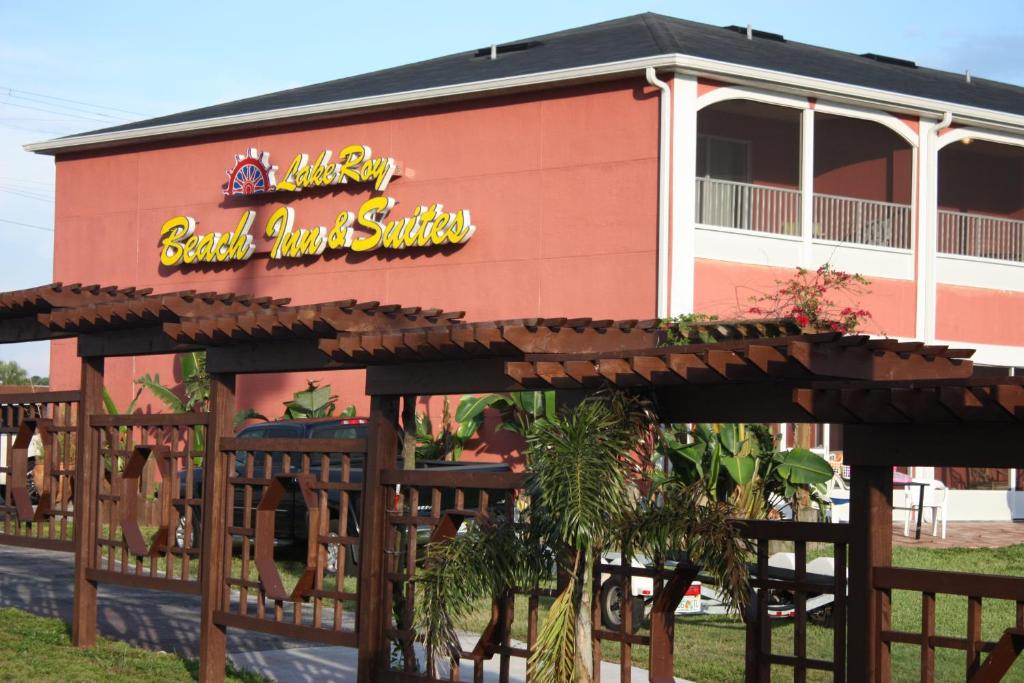 Lake Roy Beach Inn image