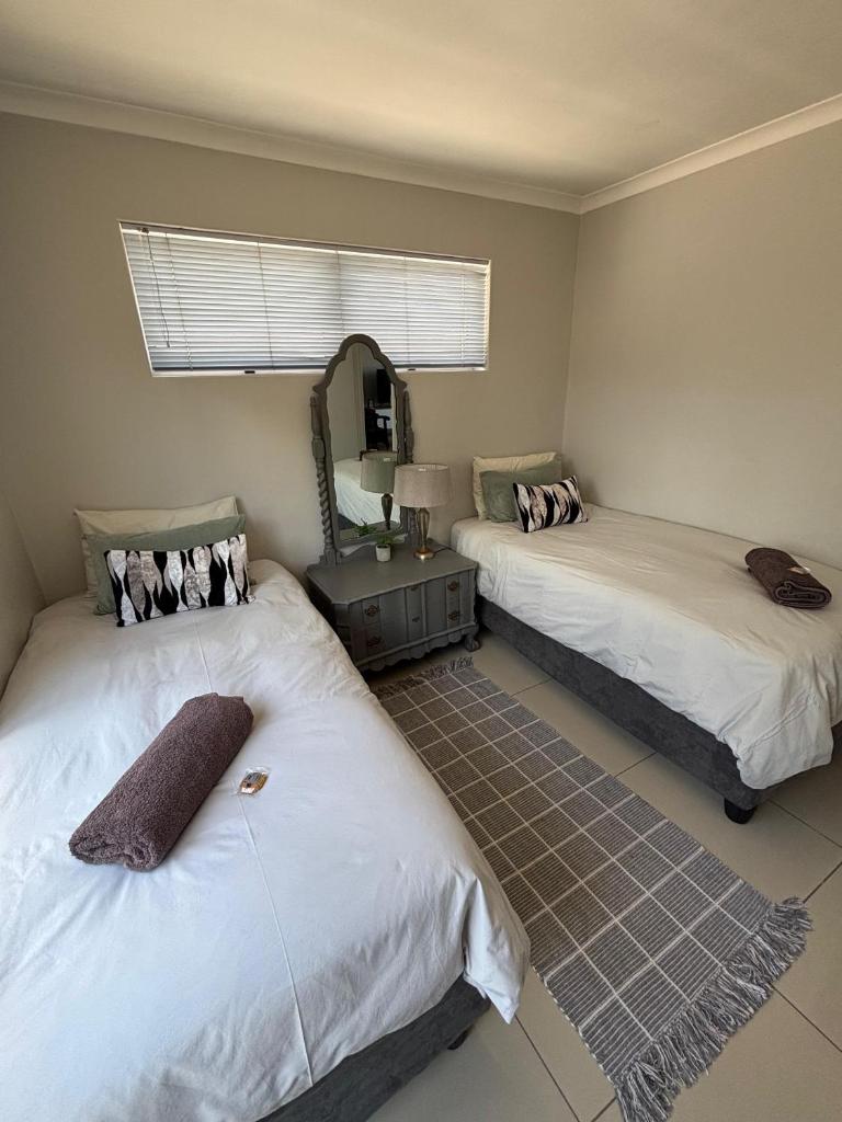 Durbanville Self Catering Apartments - Tap to explore photos