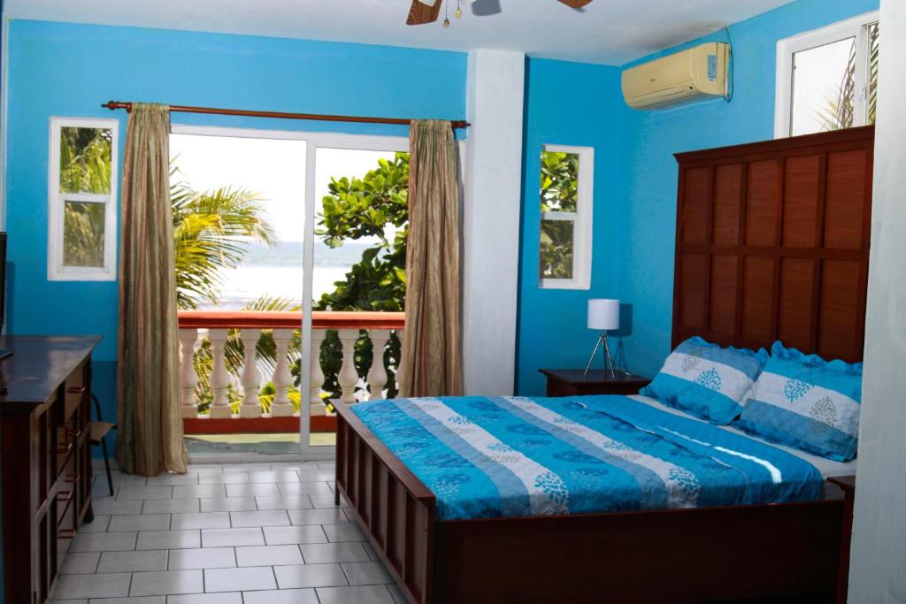 Sabas Beach Resort photo 3