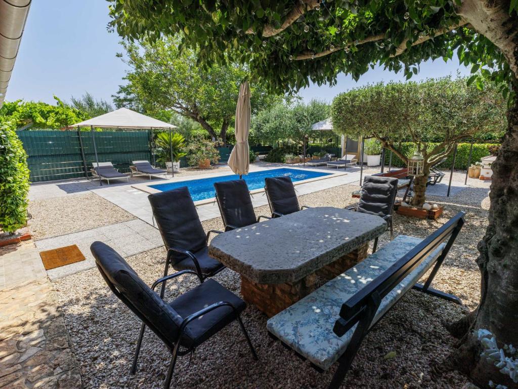 Holiday Home Villa Lucky by Interhome photo 1