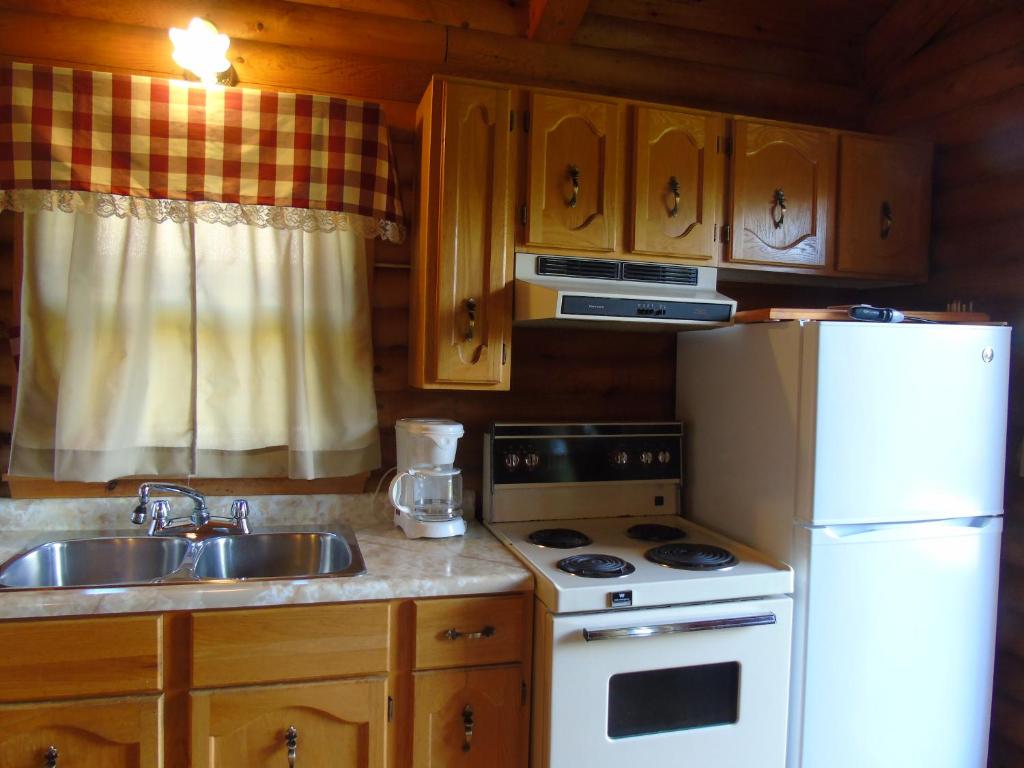 Cajun Cedar Log Cottages photo 3