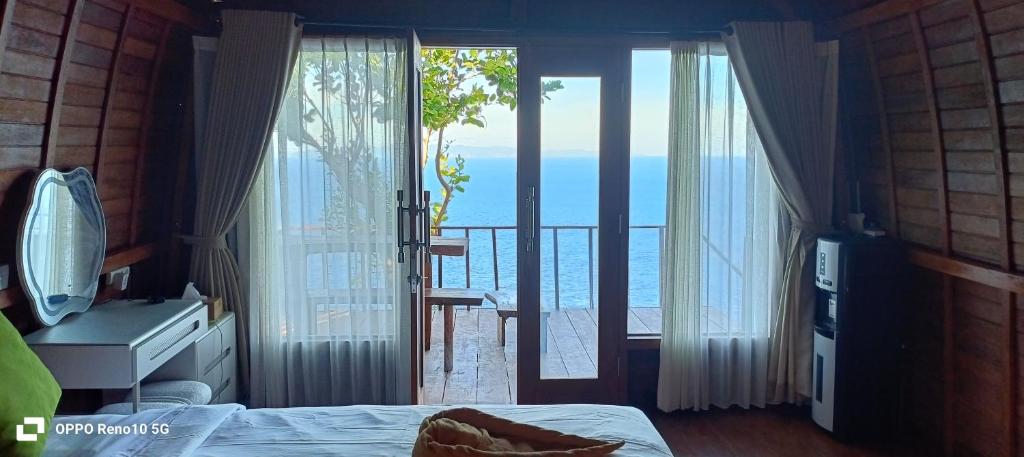 The Indah Cliff Sea View